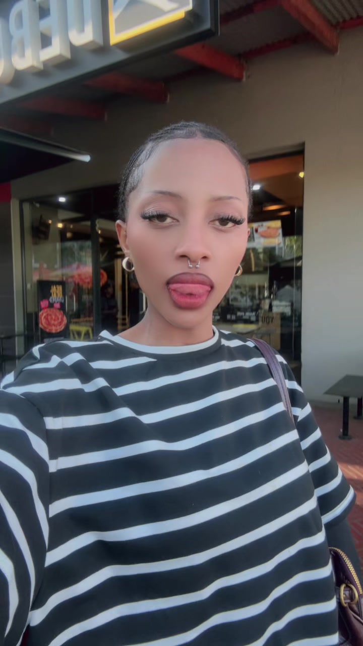 @Mmane Ipeleng 😻