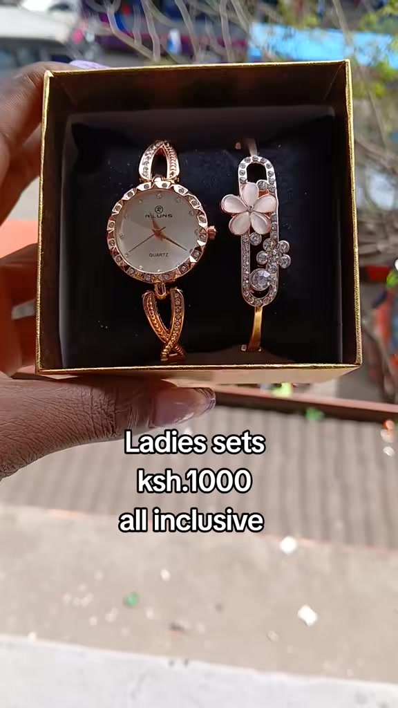 @Happy_Hampers gift shop.
