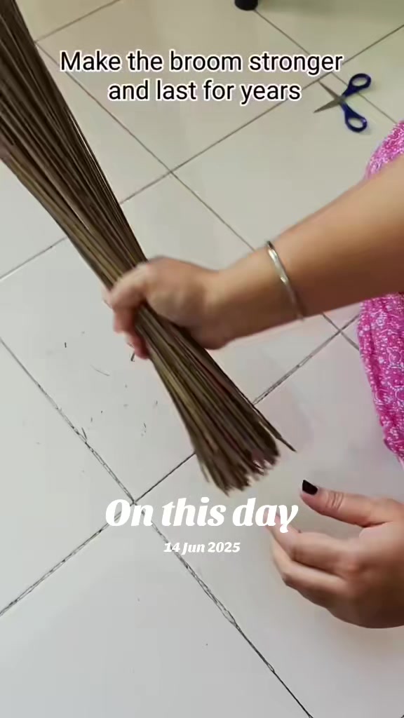 @𝗔𝘆𝗲𝘀𝗵𝗮 🇵🇰