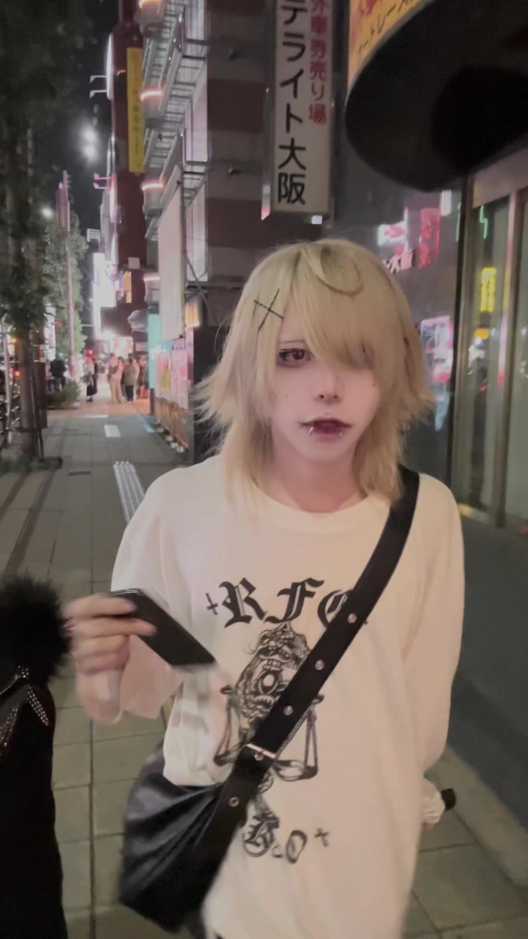 @メア