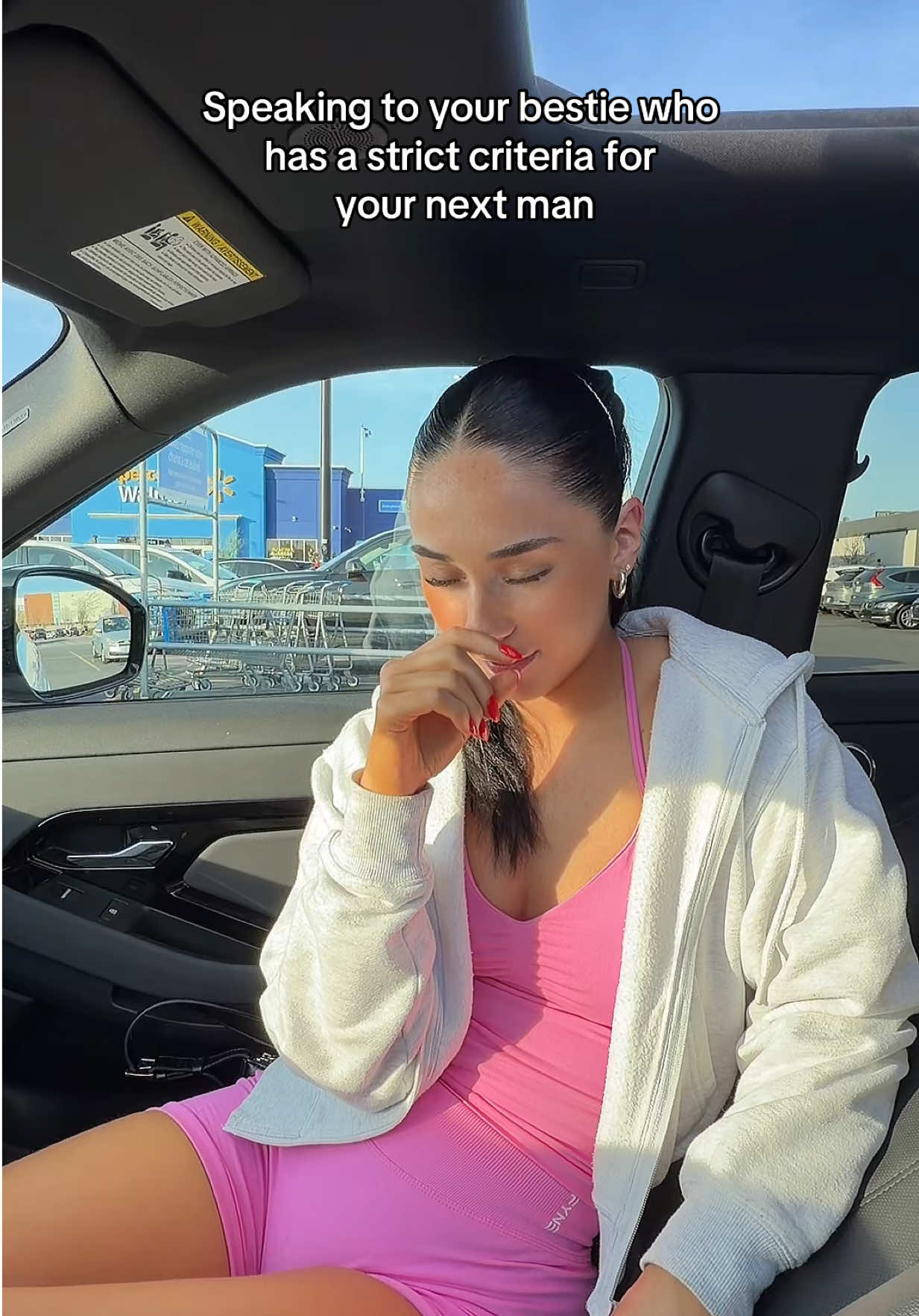 @naomielemire