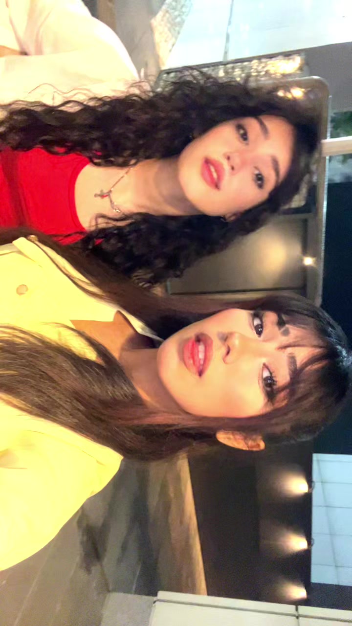 @B👩🏻🦱