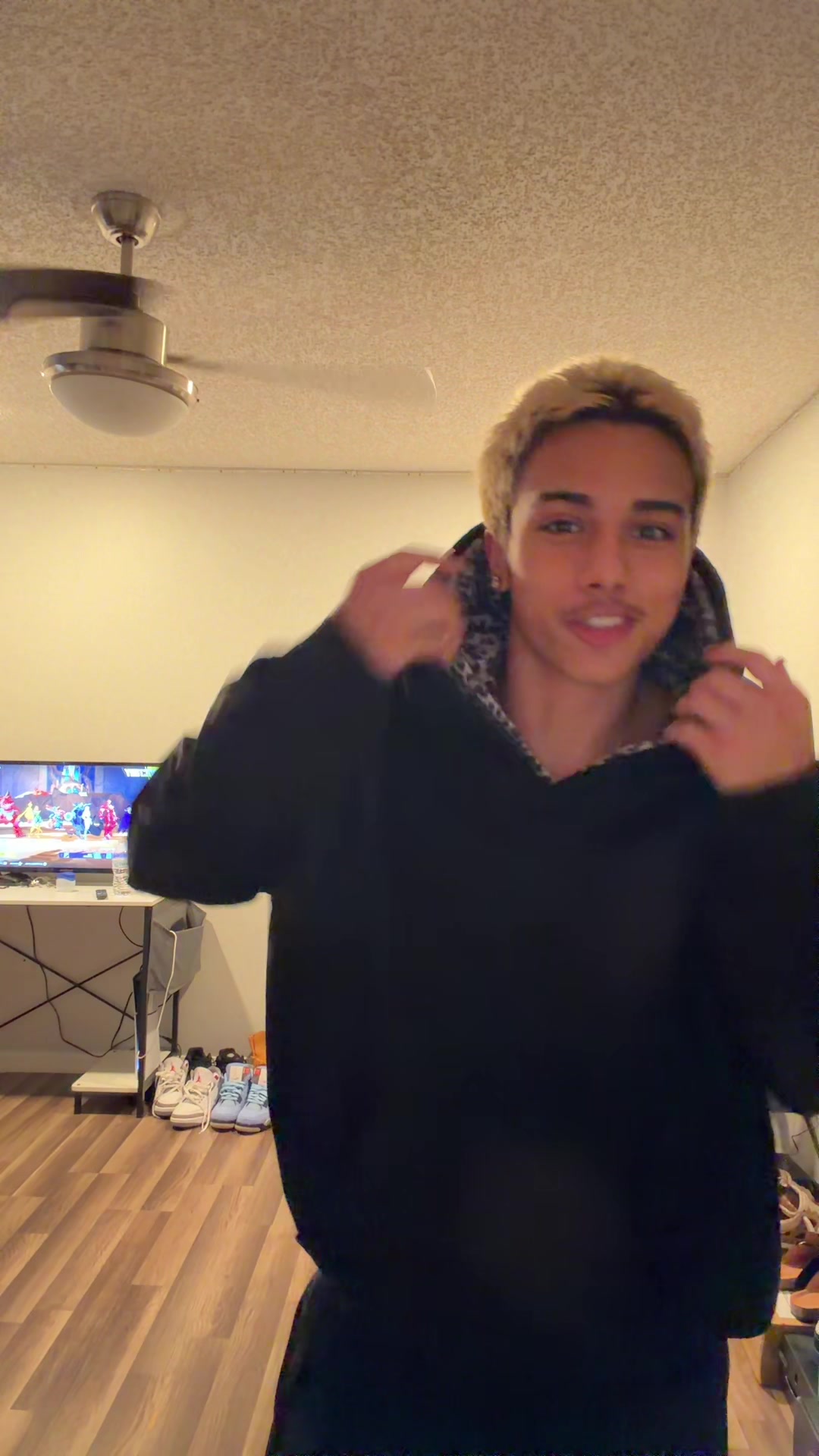 @Joelknocked
