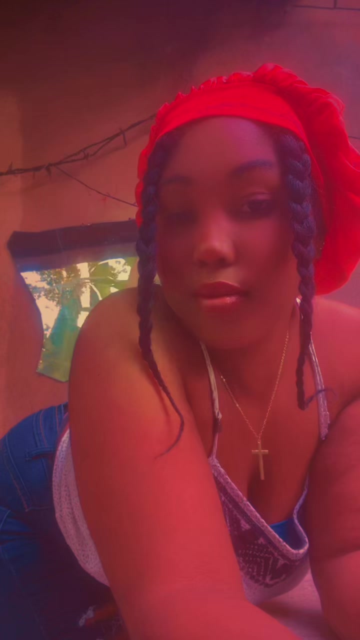 @💀LIL BADDIE GIRL 🏋️🧸🦋♐🎧🔐