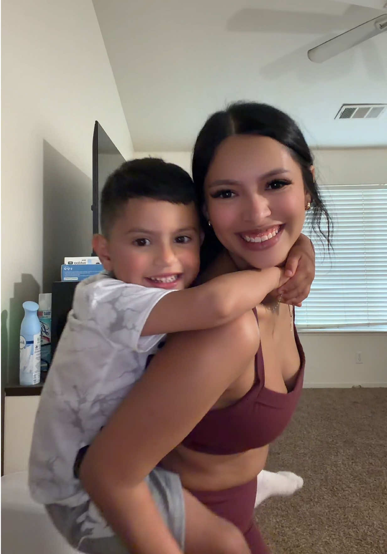 @bre | mom of two