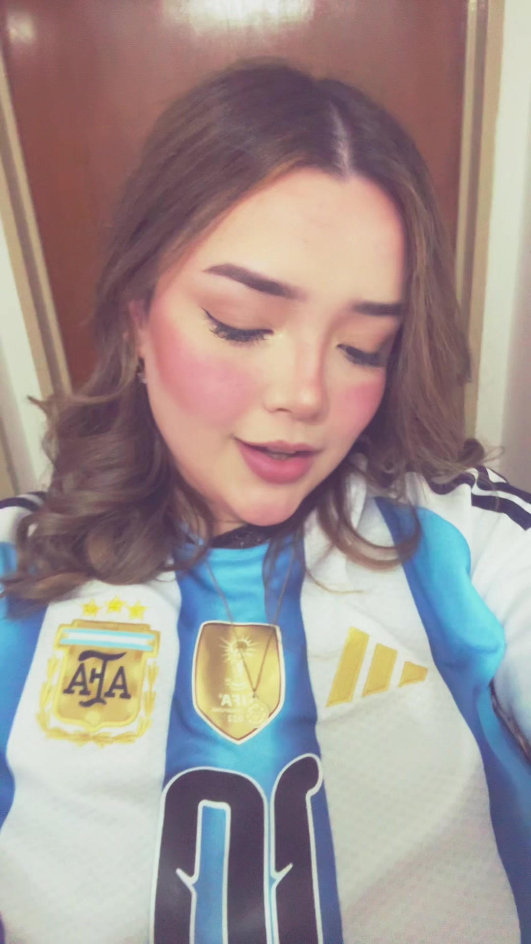 @Lara