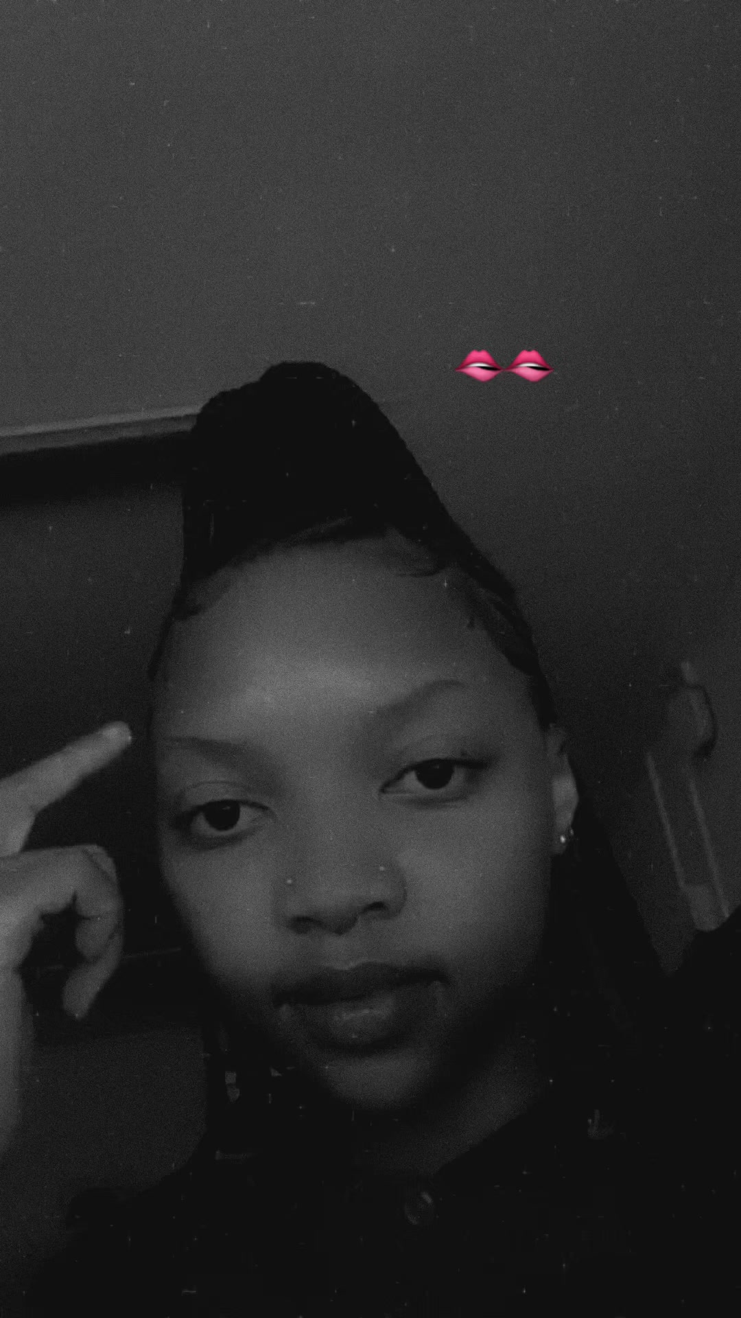 @Weird Hun January .🎀
