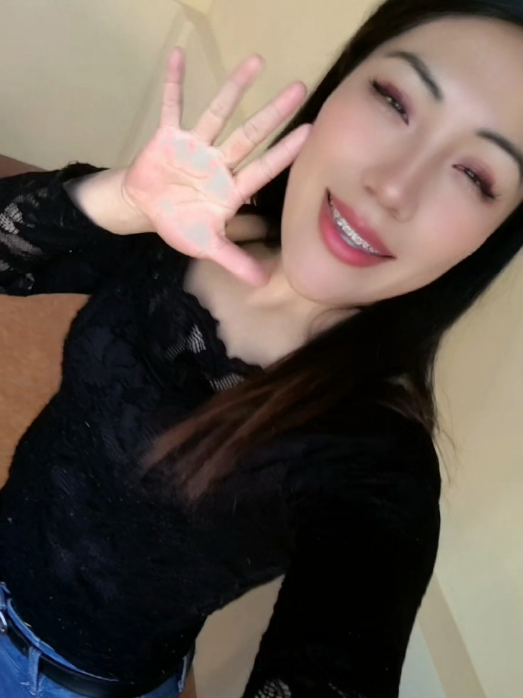 @Naidelyn