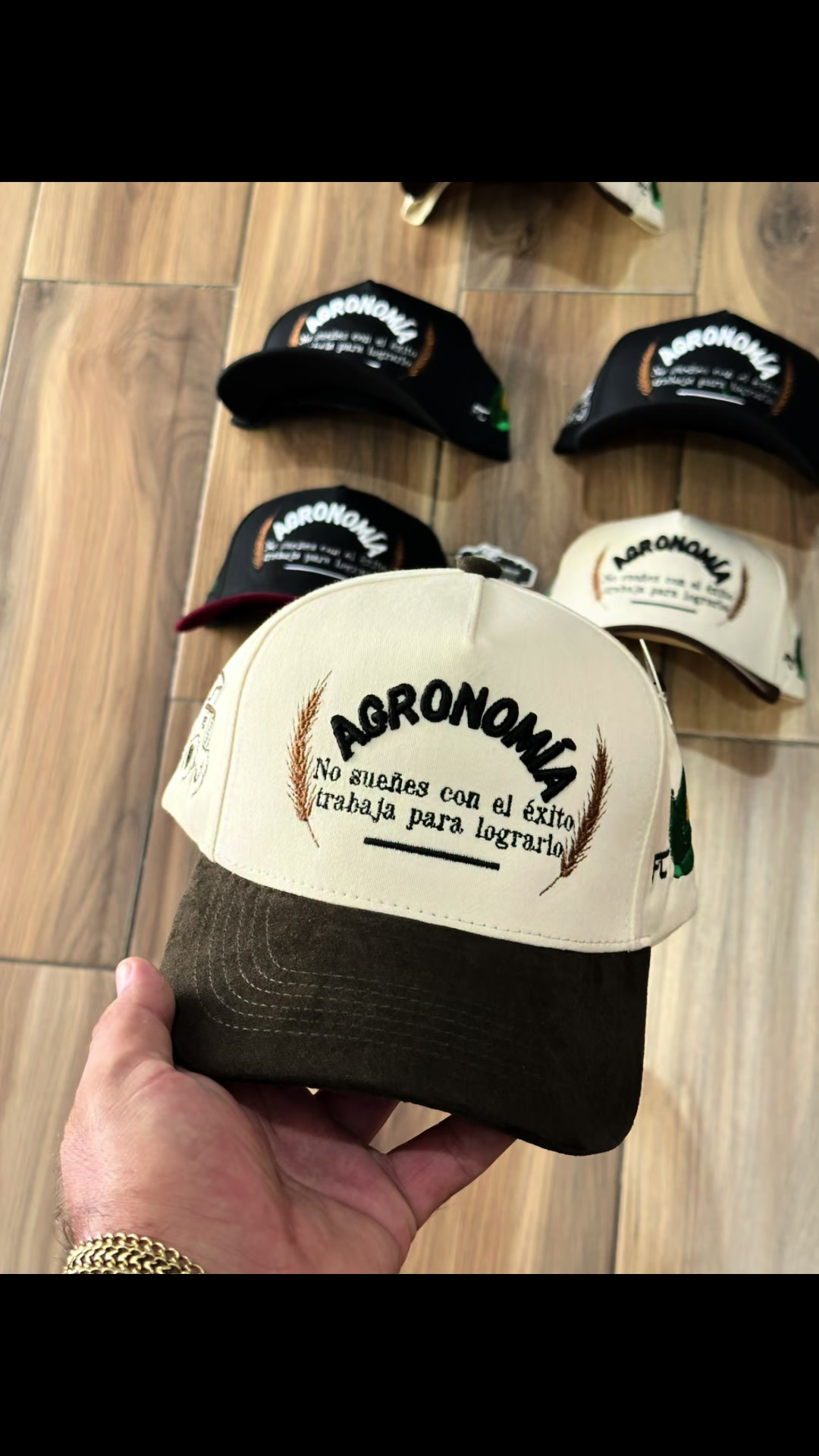 @ElGriego_hats