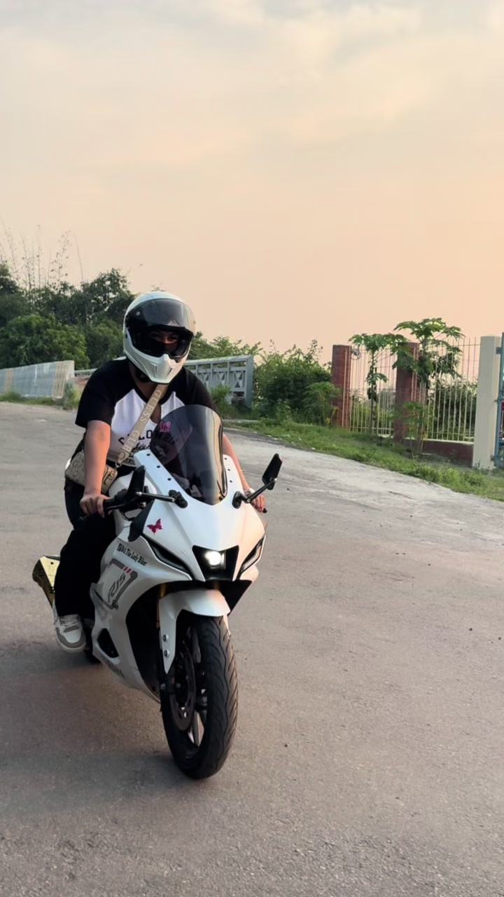 @Koli the lady biker