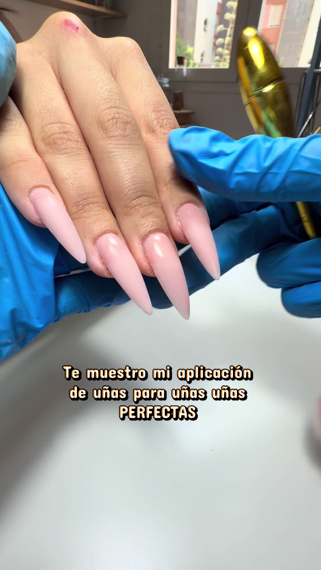 @minadamnnailz
