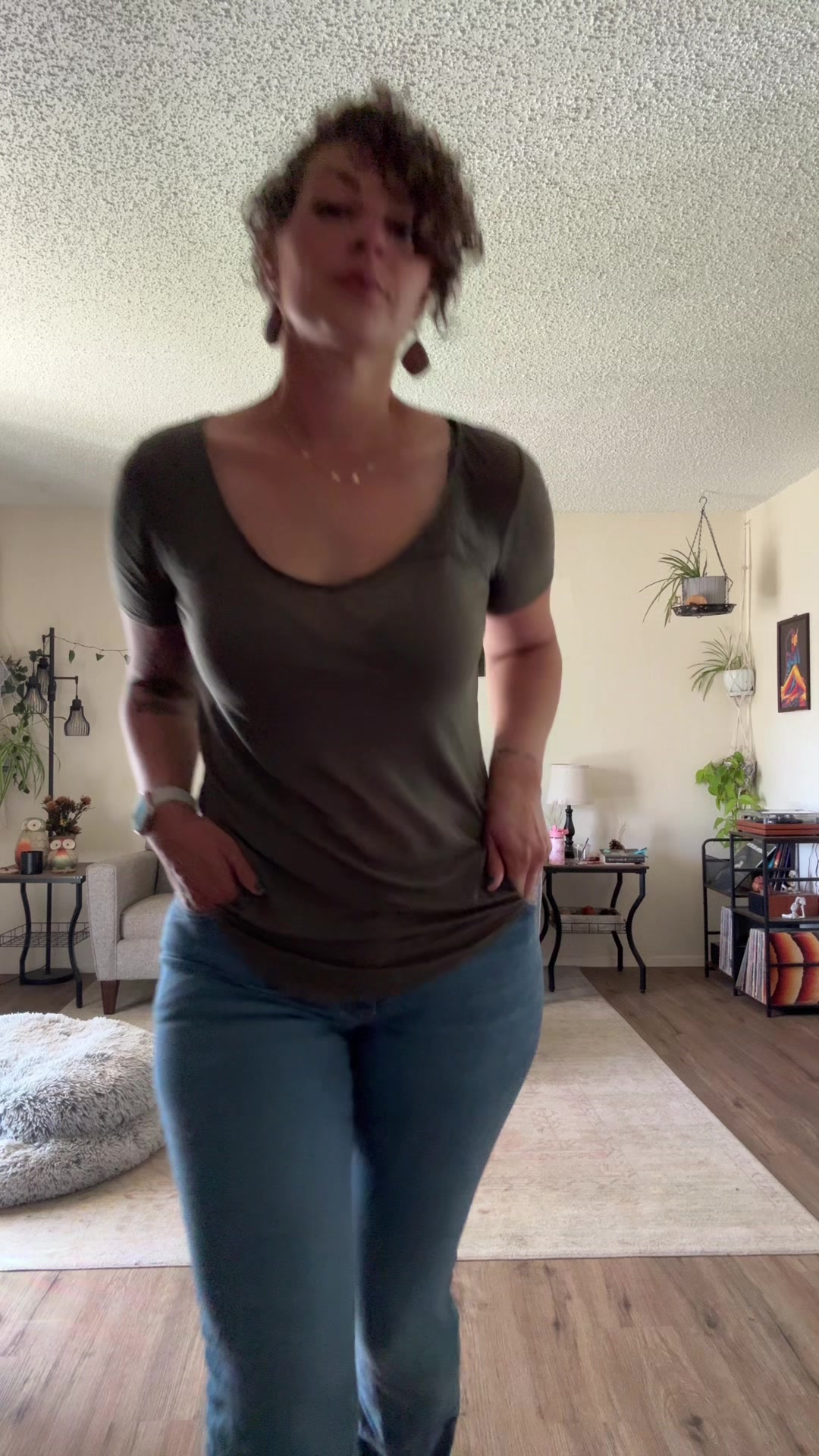 @Myr