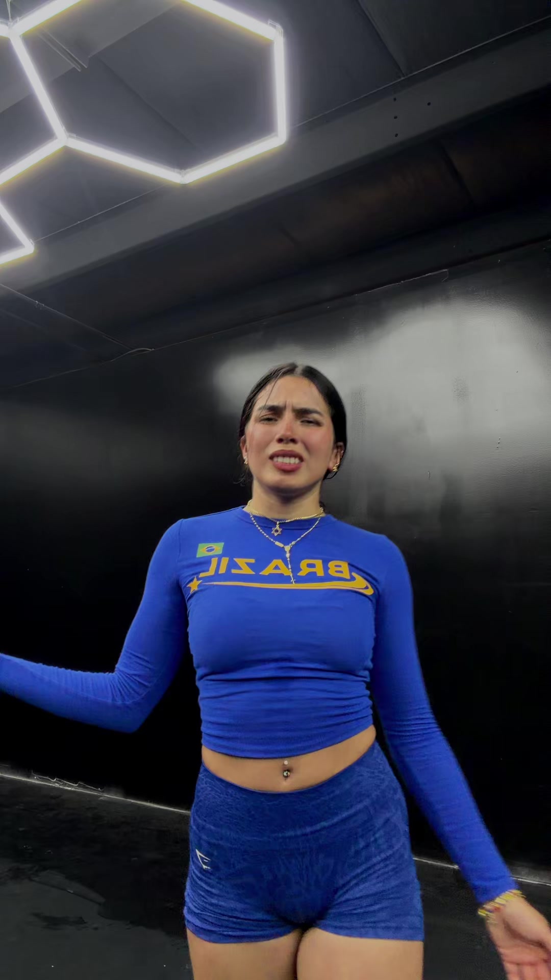 @Pelinegra