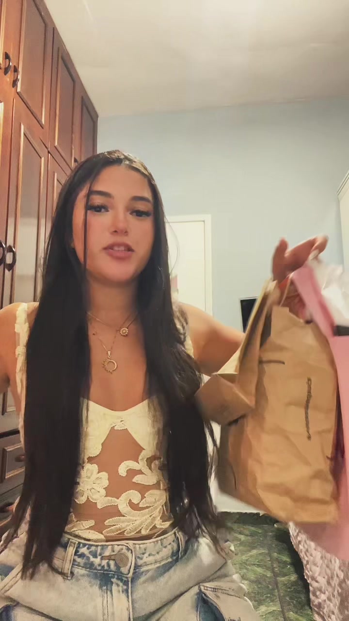 @carolinabreda_