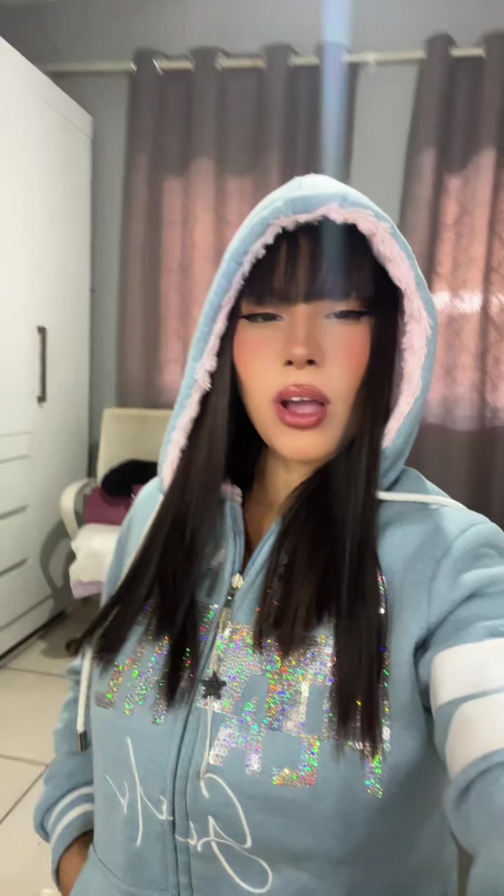 @015_camille