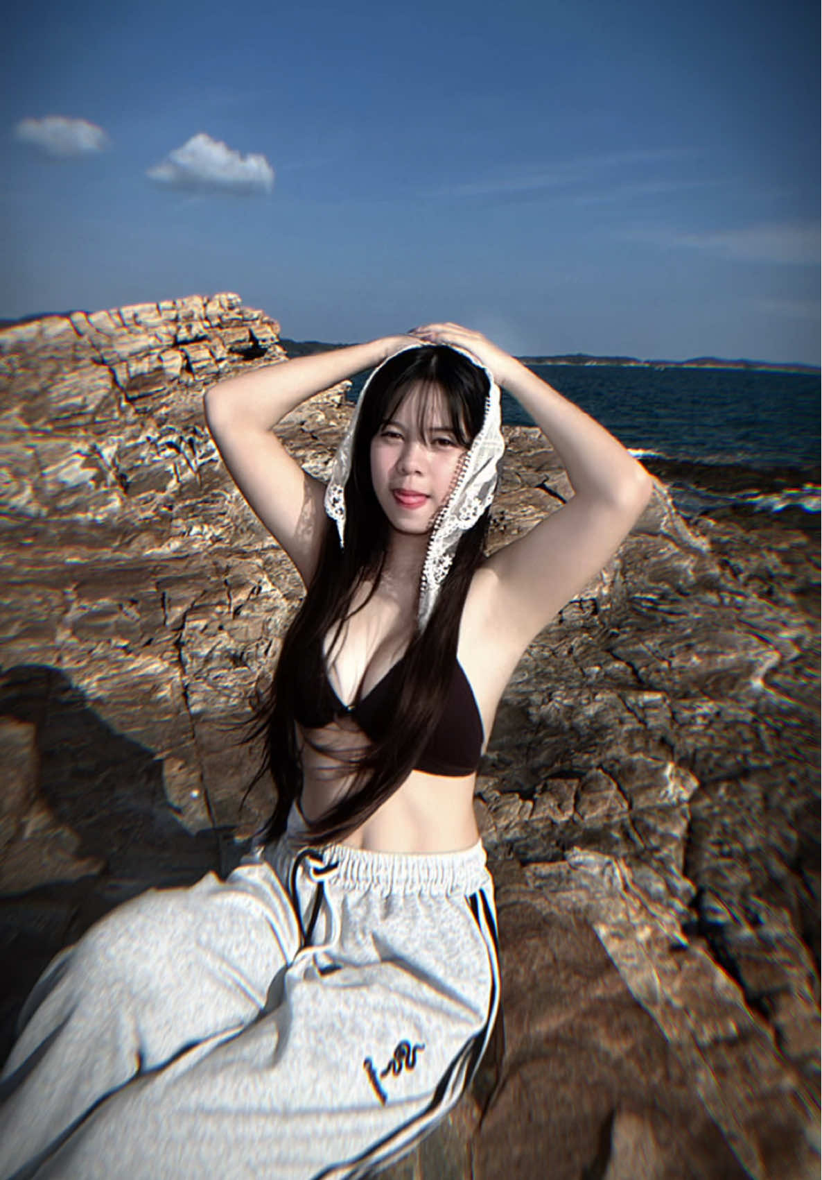 @APINYA🤍🍒