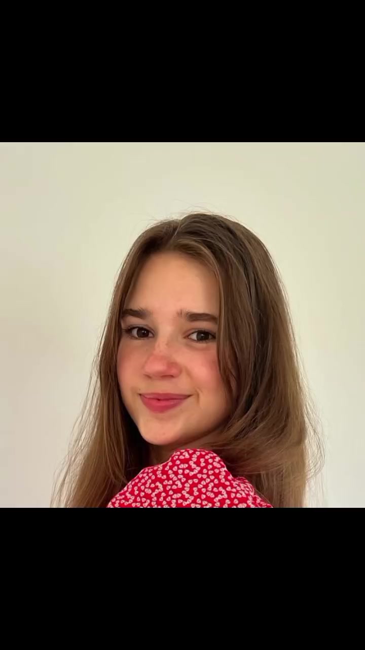 @Karolina Protsenko