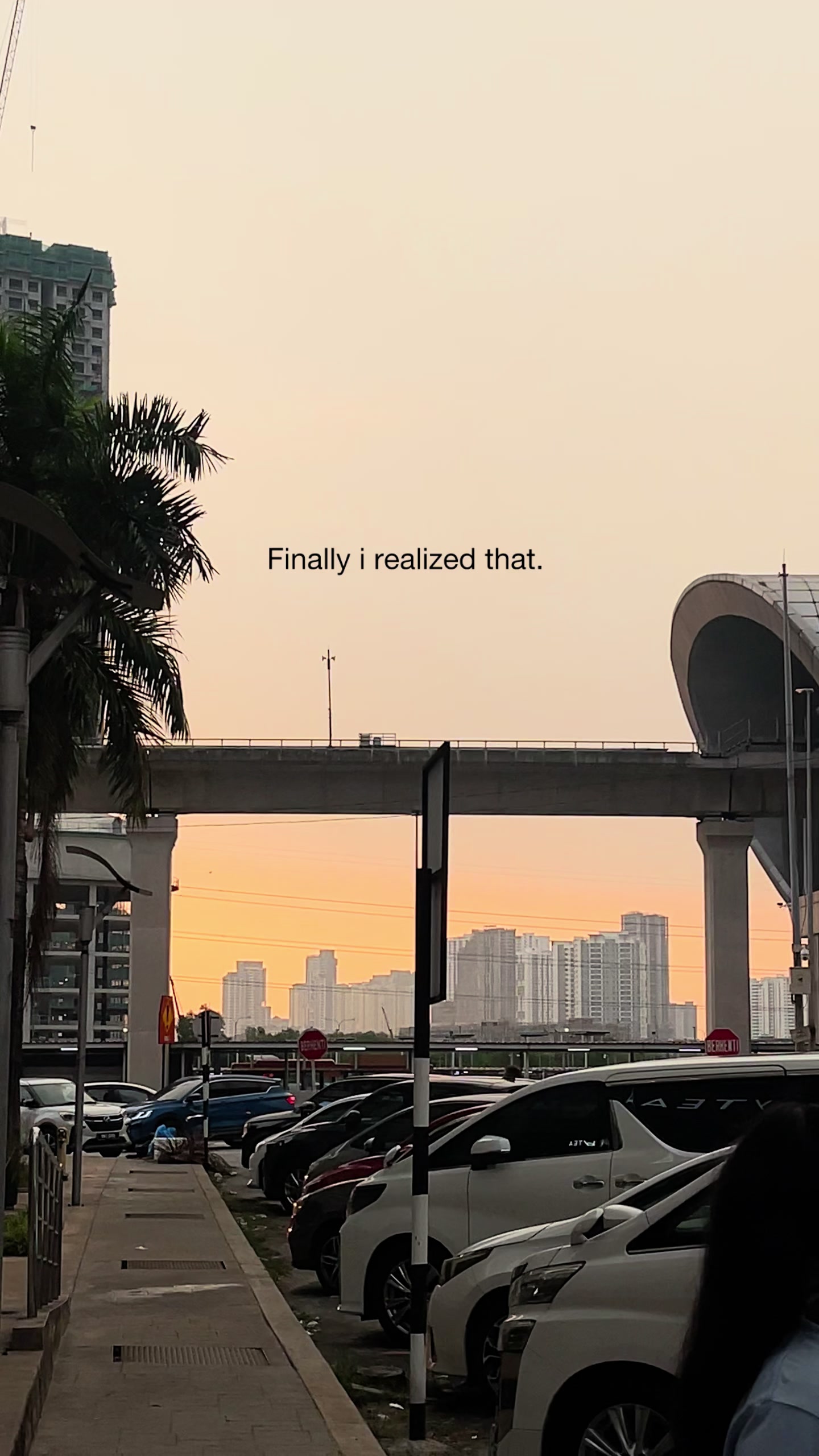 @𝒮𝒾𝓁ℴ𝓈𝒽𝒾𝓃𝓎𝓎𝓎𝓎 💗