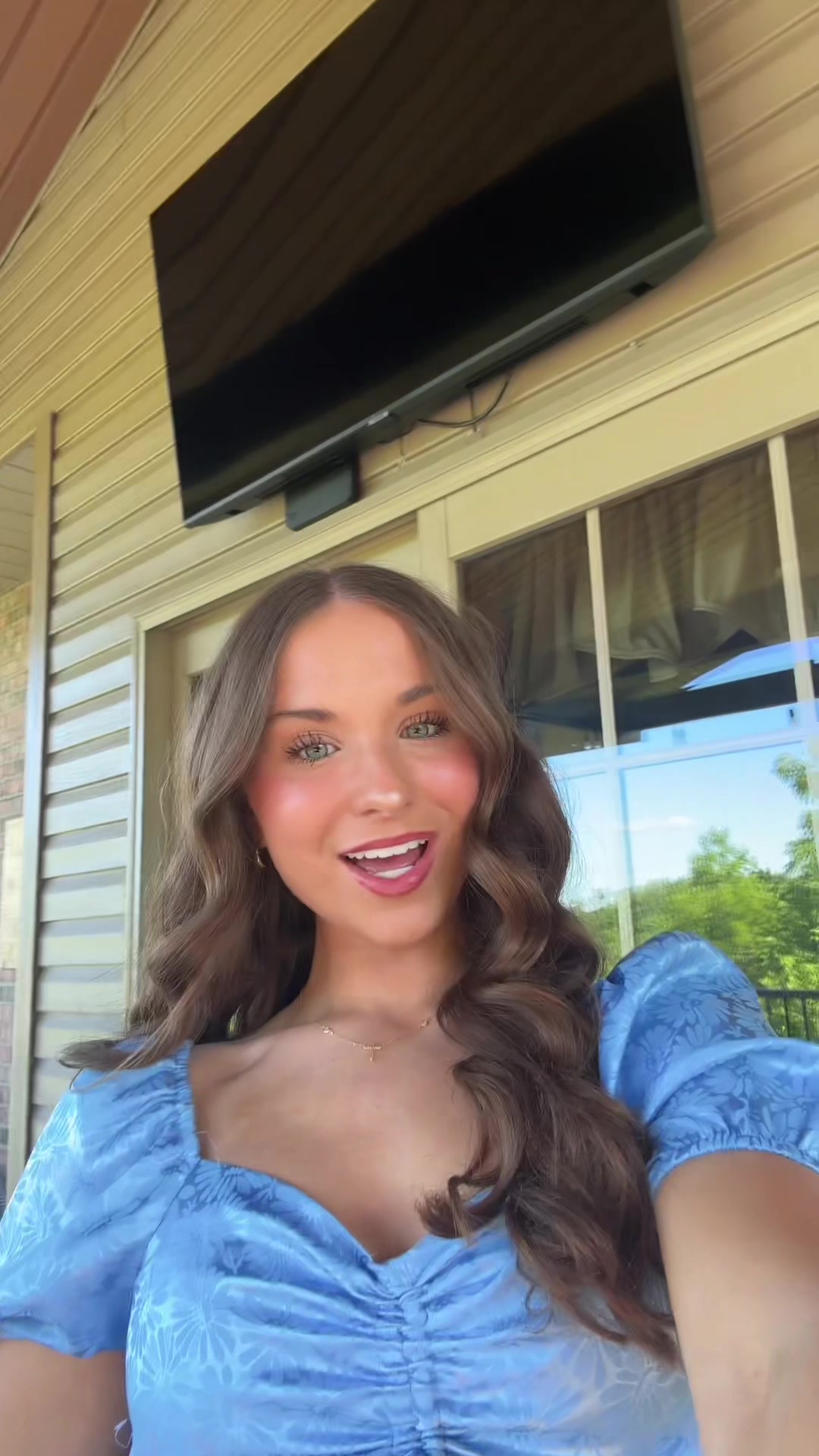 @_nicolenoelle