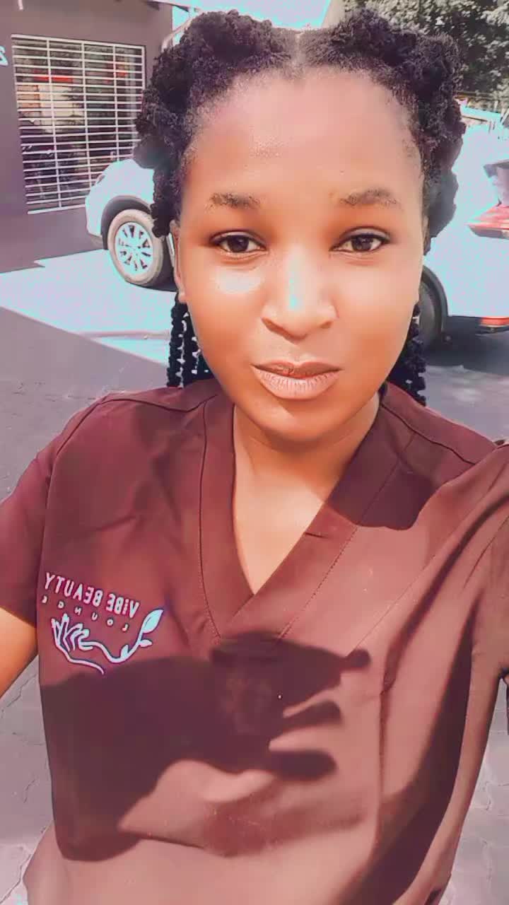 @Kellypasuua