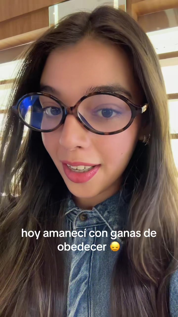 @Larissa María