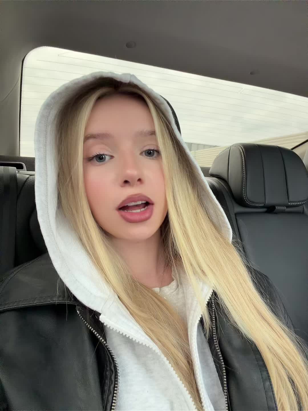 @ЛЯЛЬКА