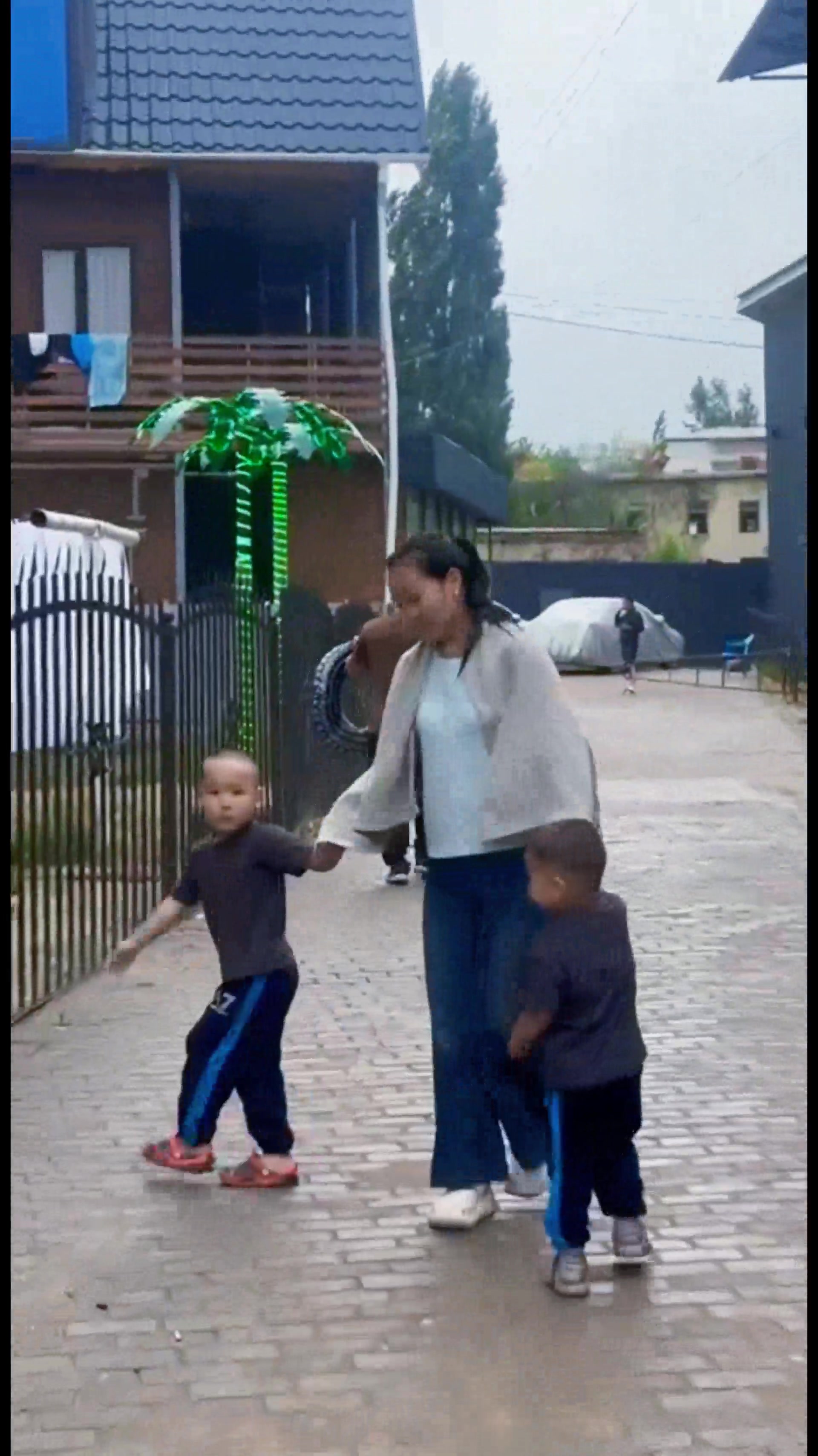 @Дан Жаз
