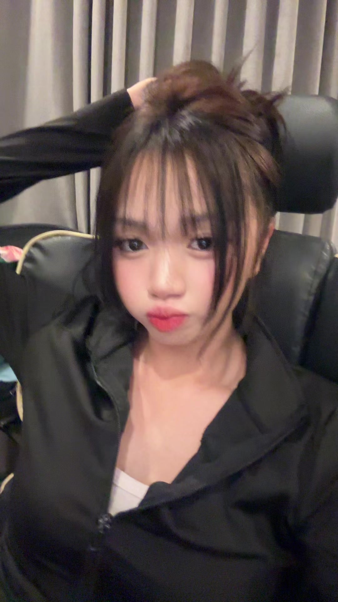 @Yanit