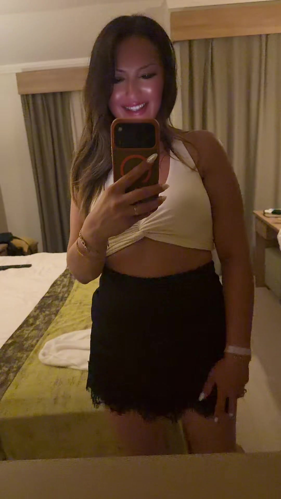 @Elacanރ