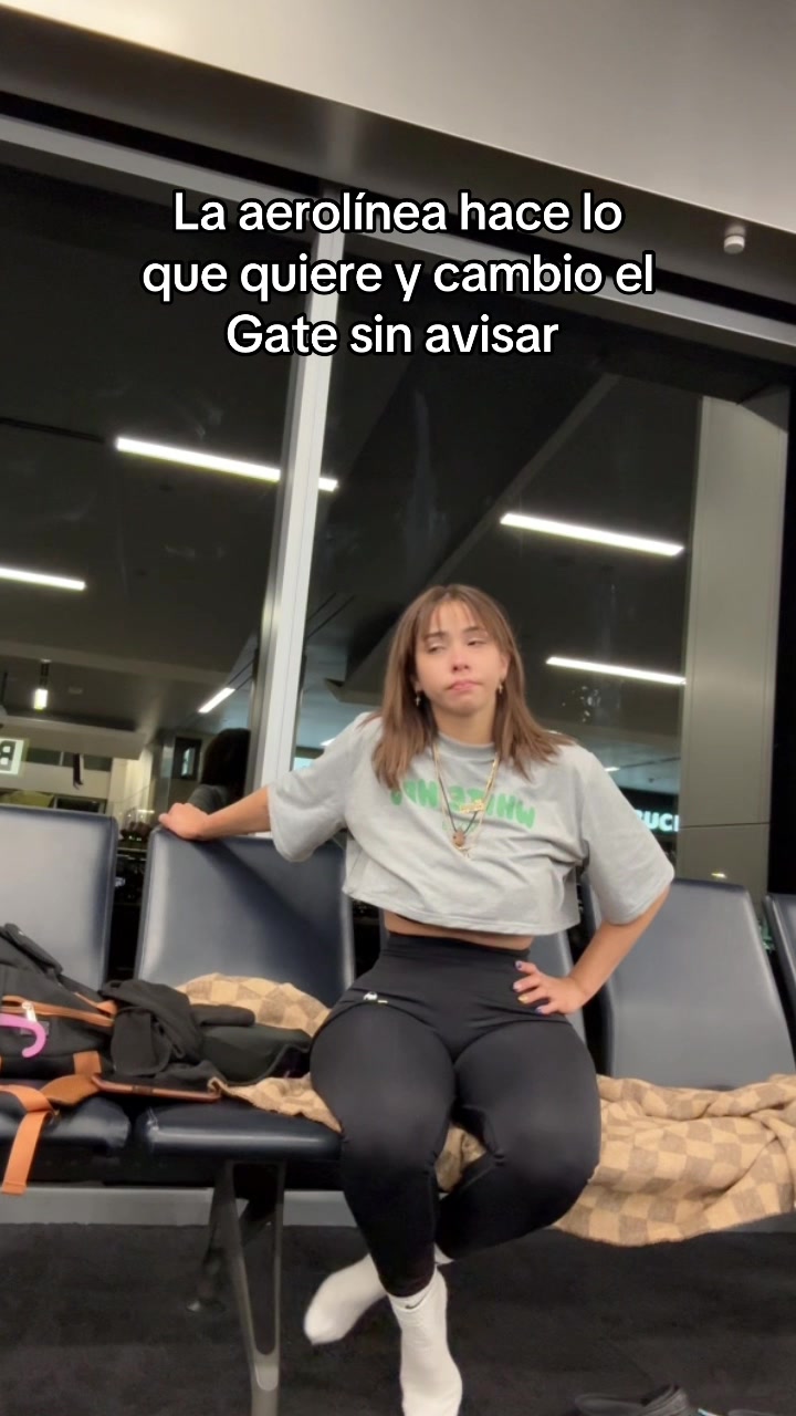 Laynis Almonte ( layniscabrera) Urlebird