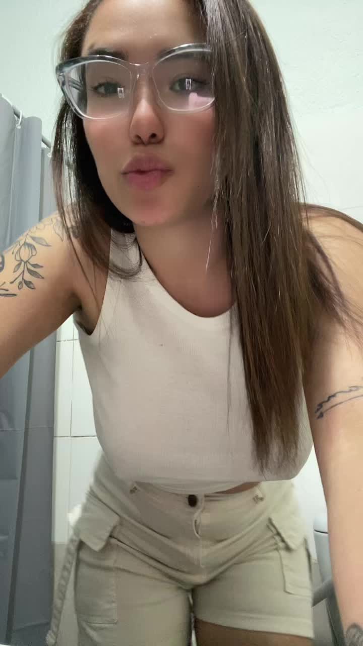 @_cathee_