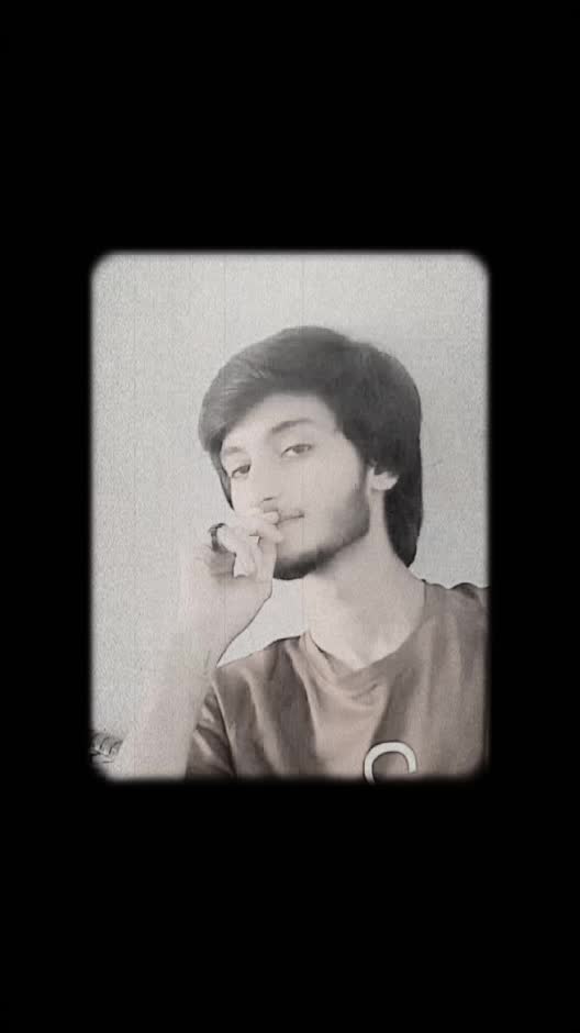 @حسنین بادشاہ 🦋💫