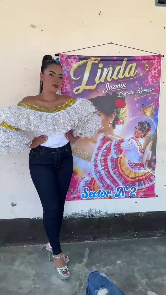 @Linda Lozano