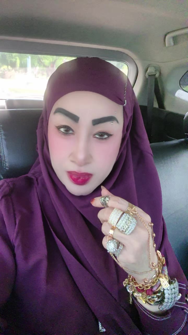 @yanie