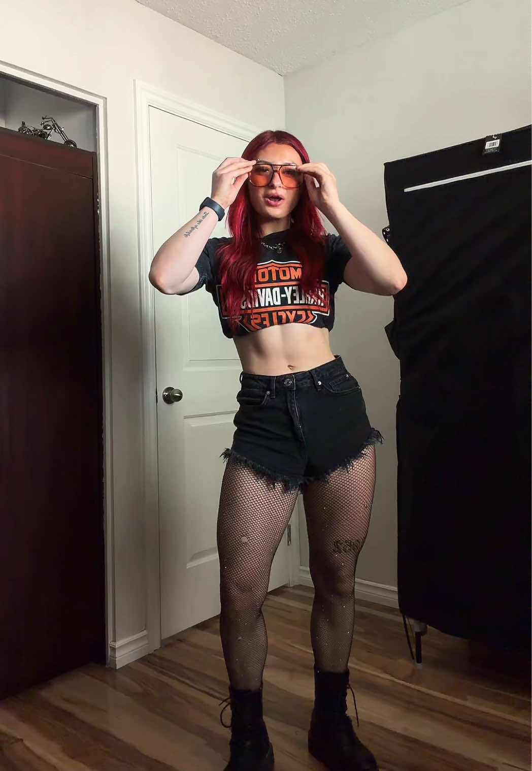 @J A Y 🧛♀️