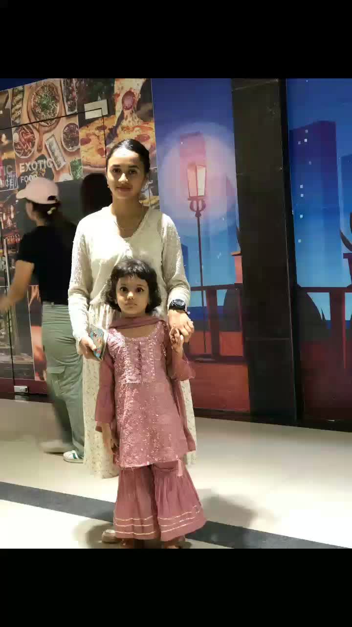 @Haripriya❤️🌺