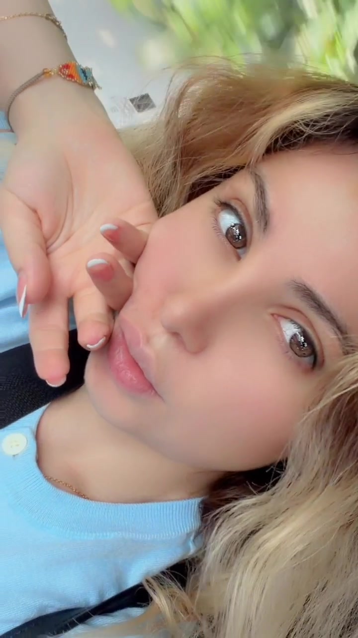 @Mis_Naya