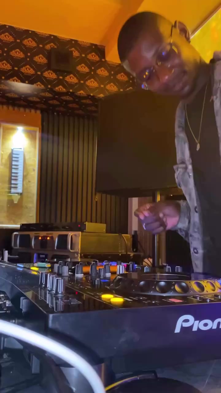 @PelleDeepKingWrld