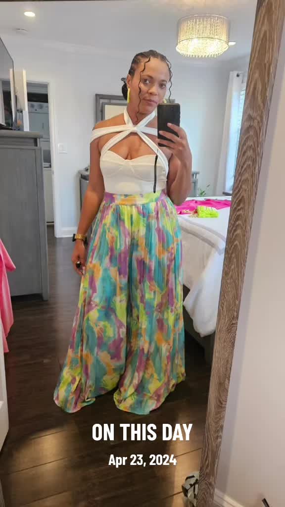 @AdventuresOfAJamaicanGirl 😋😘