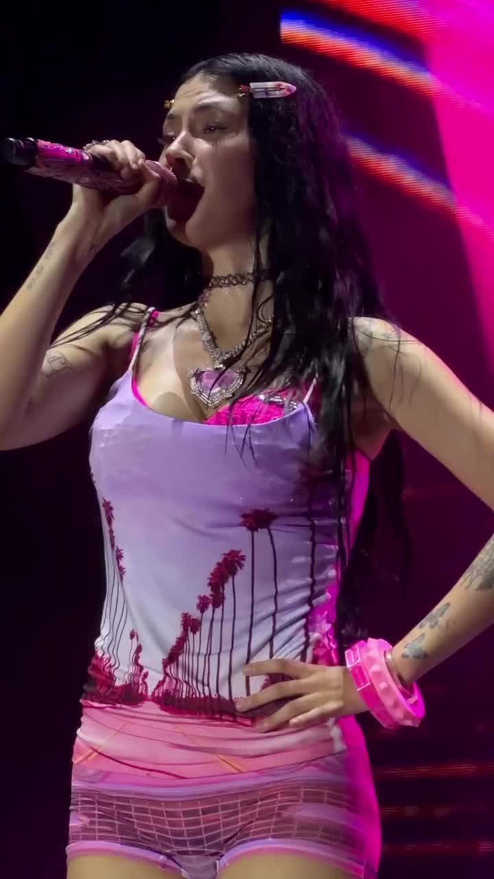 @baddieplaza.mylove