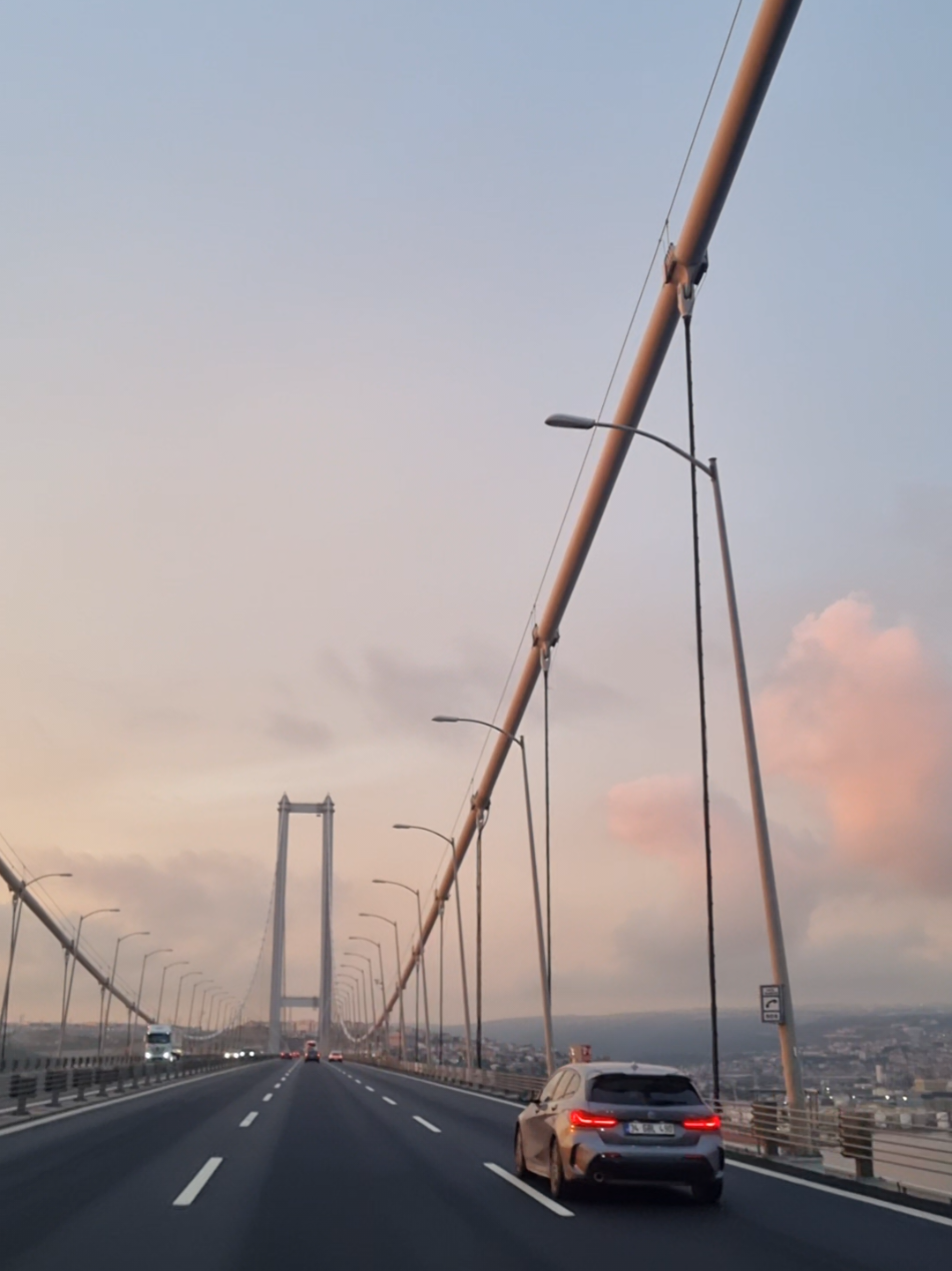 @&Uuml; M İ T   U Y S A L