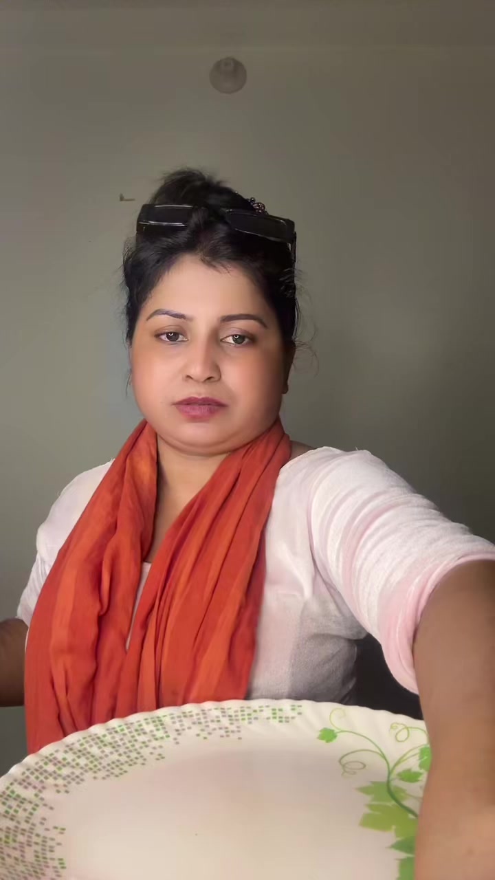 @Sharmin Shila cream apađ