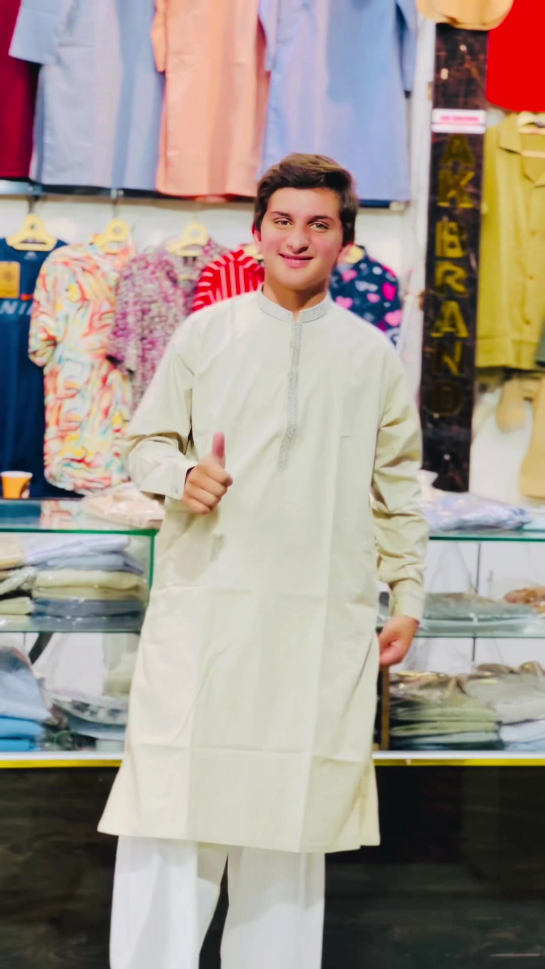 @AK BRAND GARMENTS 🧥
