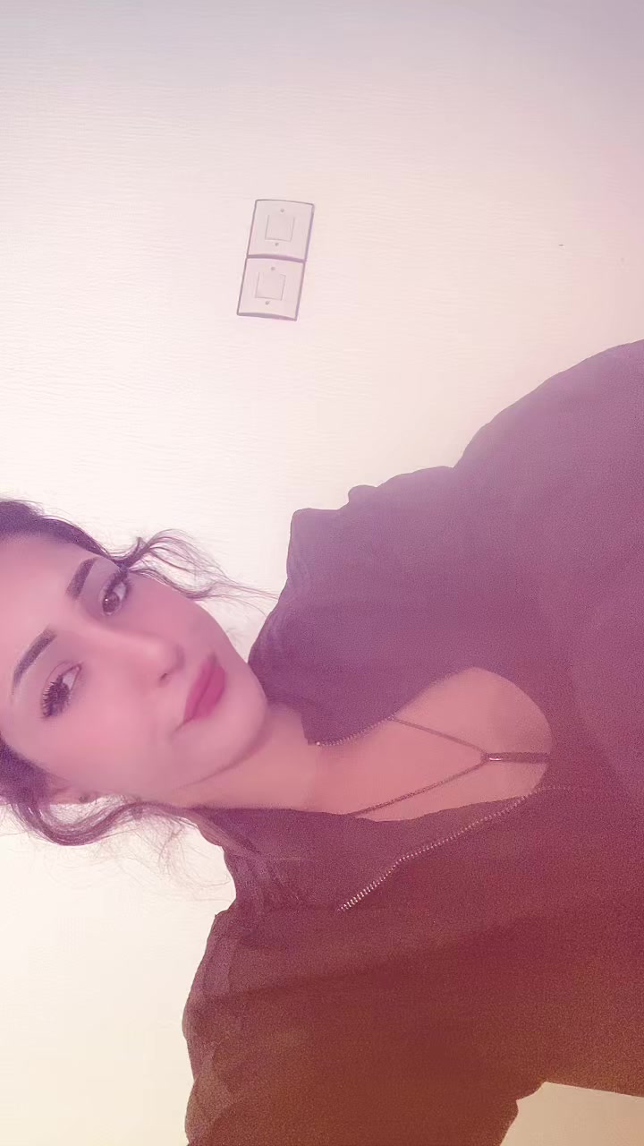 @Ghita El