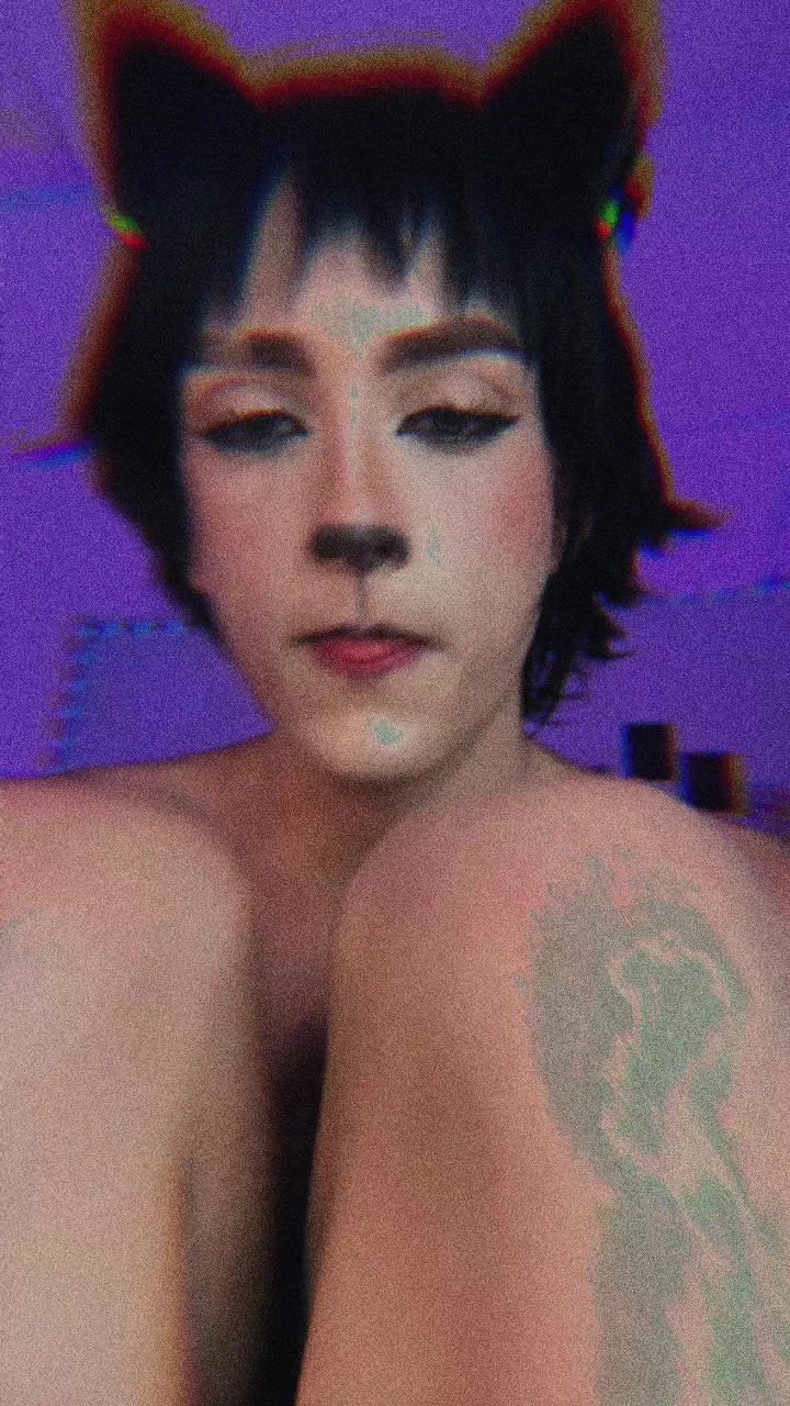 @Juli 🦋