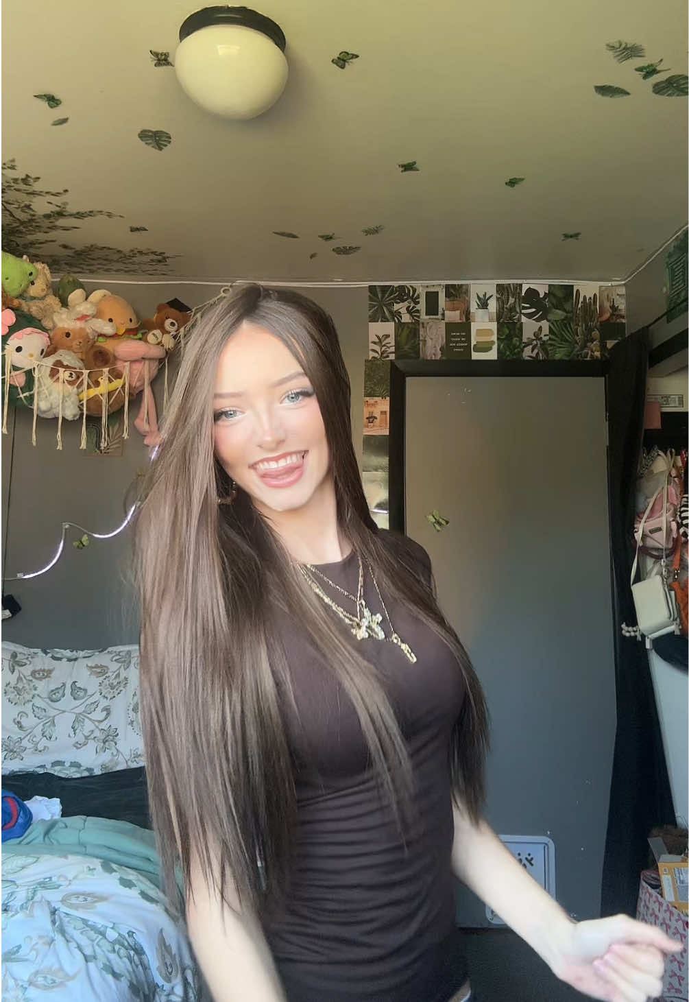 @sierravelourr