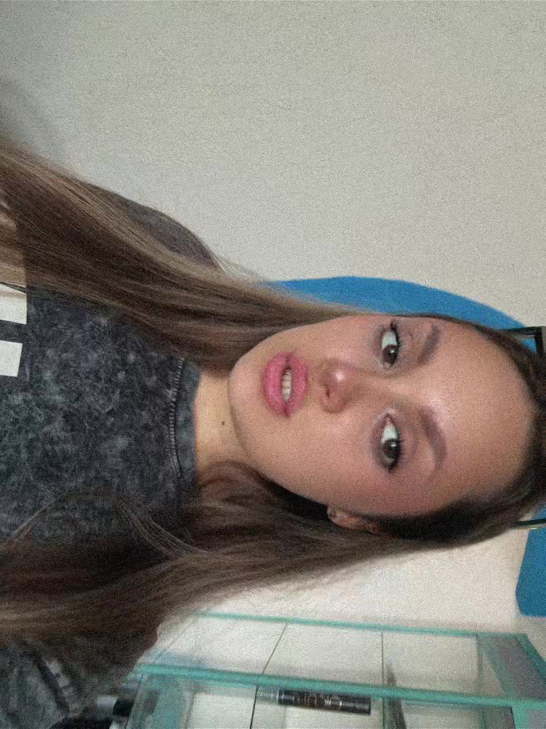 @Valeria