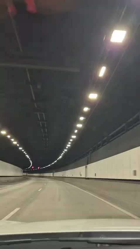 @ek ajanabi