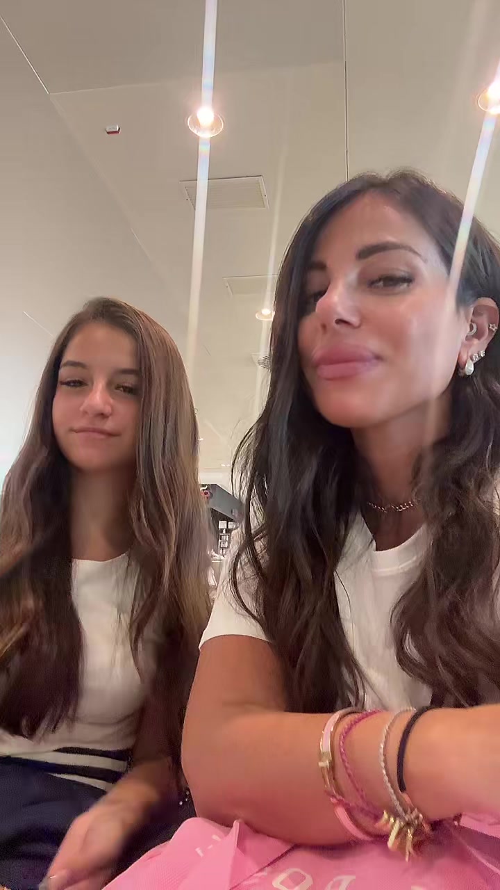 @rosyiuliucci7
