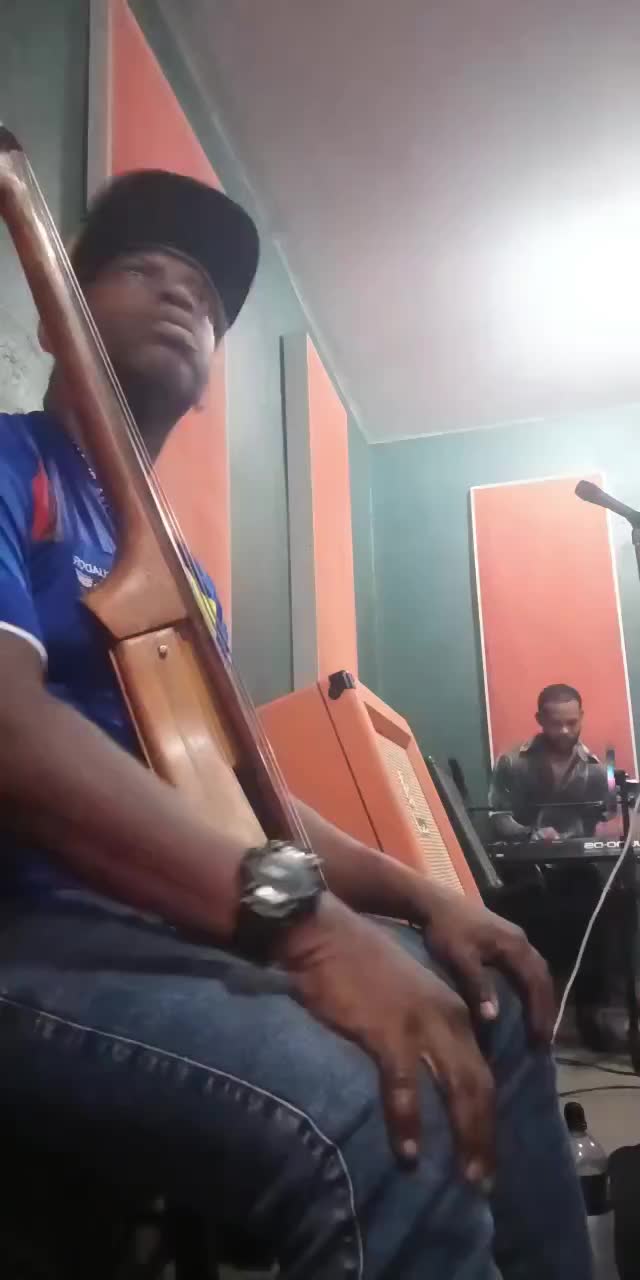 @Ale